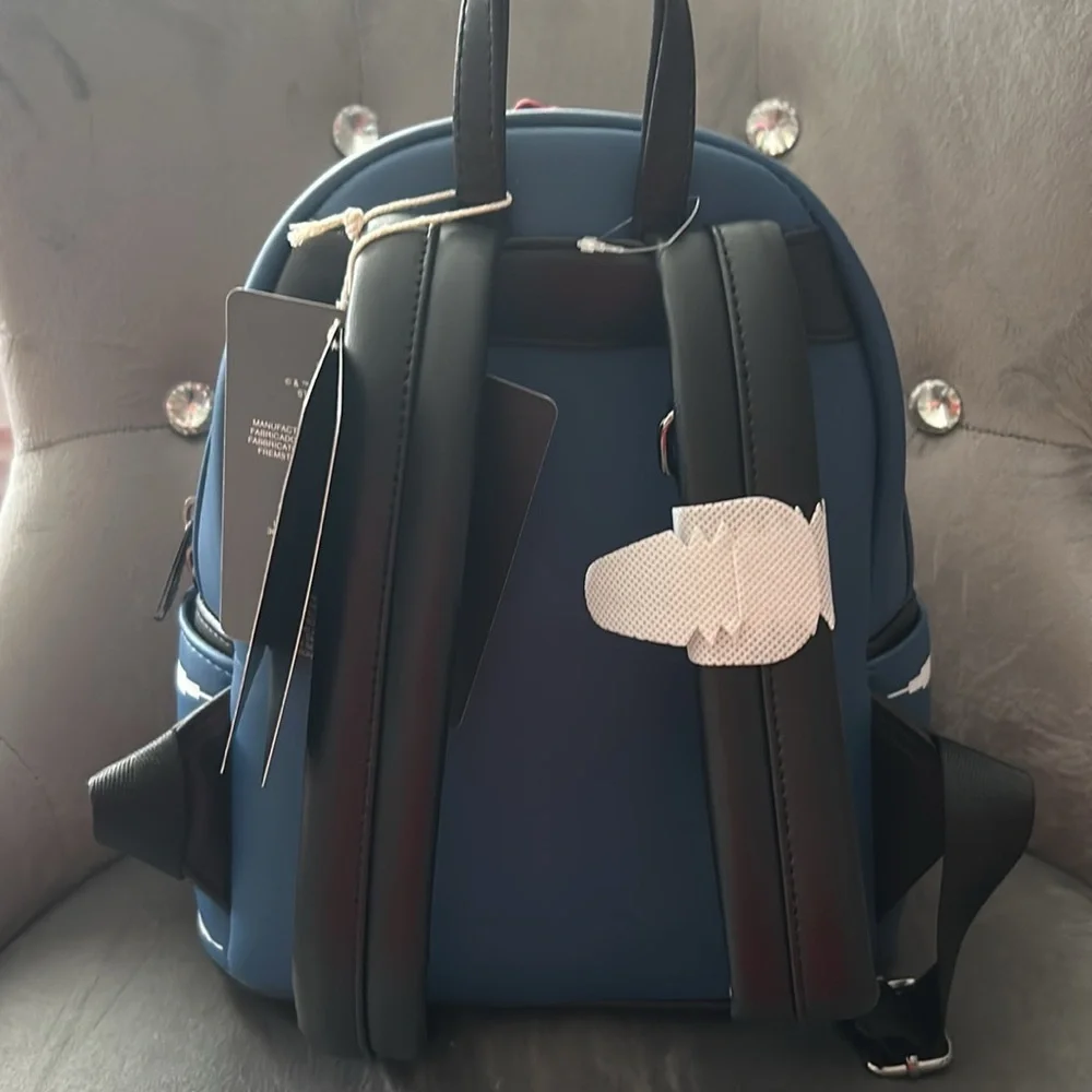 NWT loungefly Star Wars bagpack - Picture 3 of 7